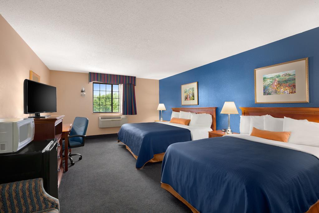 Days Inn By Wyndham Keene Nh Exterior photo